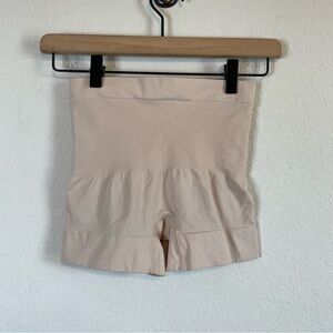 Assets by Spanx Tan Tummy Control Shapewear Shorts Size Medium